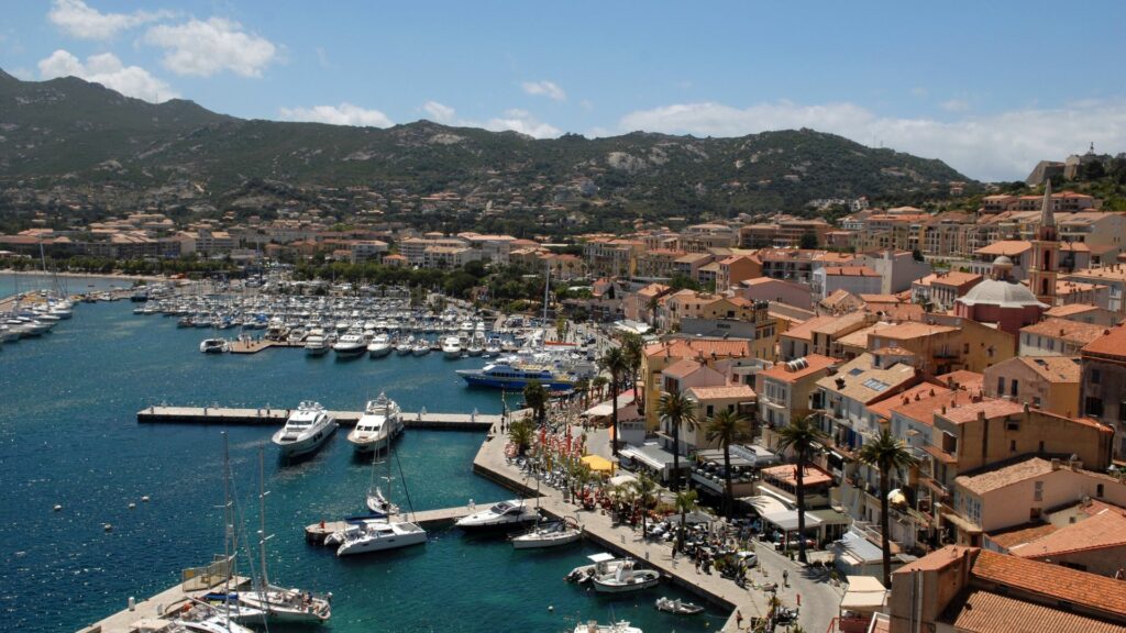 15. Port de Calvi (Haute-Corse)